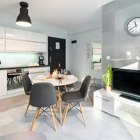 Vacationclub - Jana Matejki 1 아파트